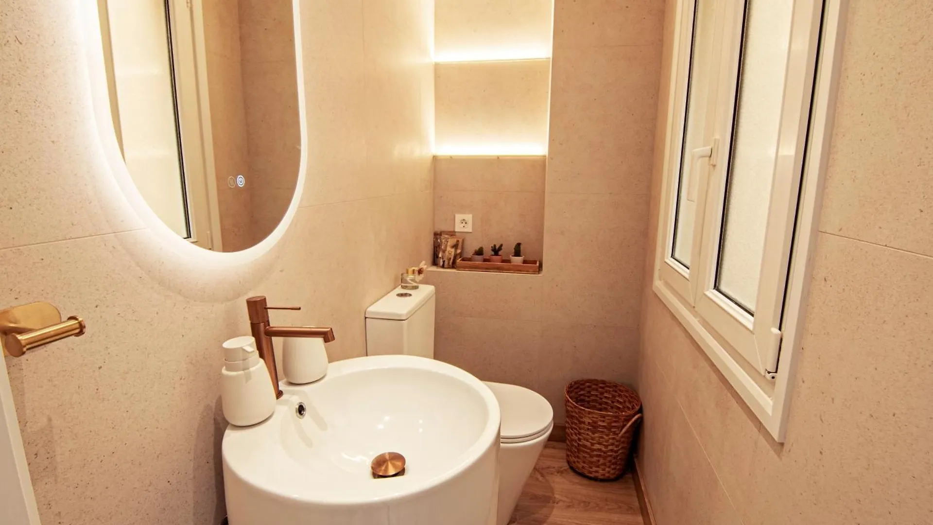 Mara'S Apartments Torremolinos Seaviews - First Line Beach - Duplex Penthouse Espagne